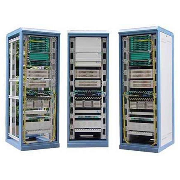 Power cables can share the same cable tray as electrical cables 