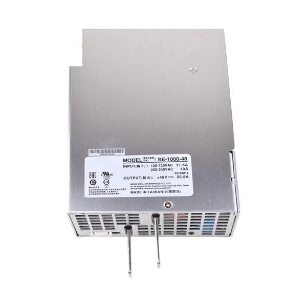 What size wire should be used for the circuit breaker wiring in the distribution box 