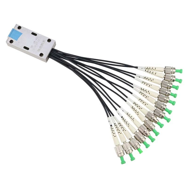 Lc fiber optic interface with one bidirectional channel PDF preview